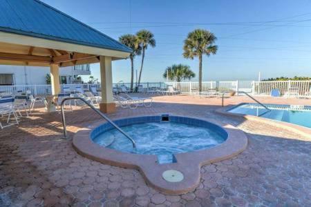 Townhouse At San Remo Apartment Клиъруотър Бийч Екстериор снимка