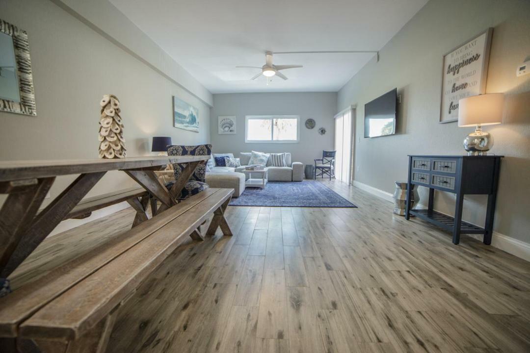 Townhouse At San Remo Apartment Клиъруотър Бийч Екстериор снимка
